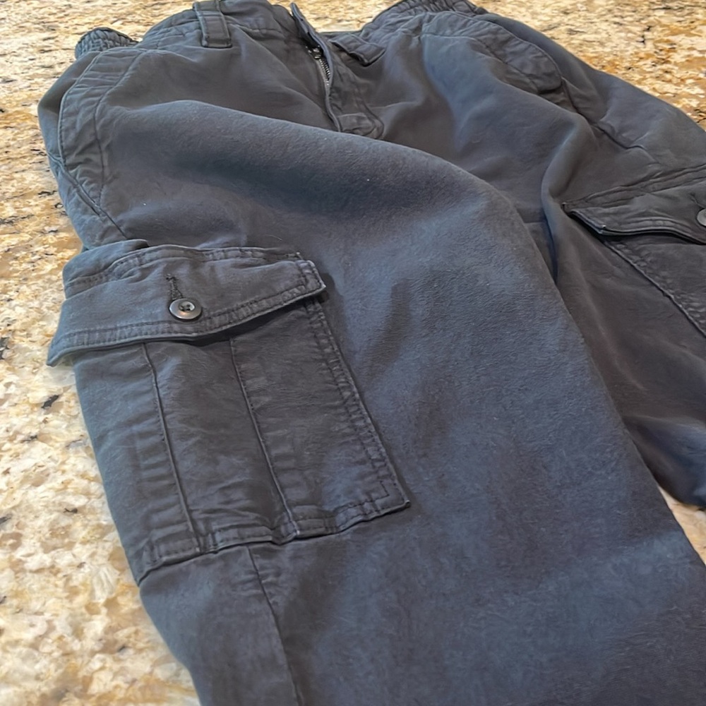 WOMENS American Eagle Black Cargo Stretch Pants in size 2 regular - Picture 9 of 11